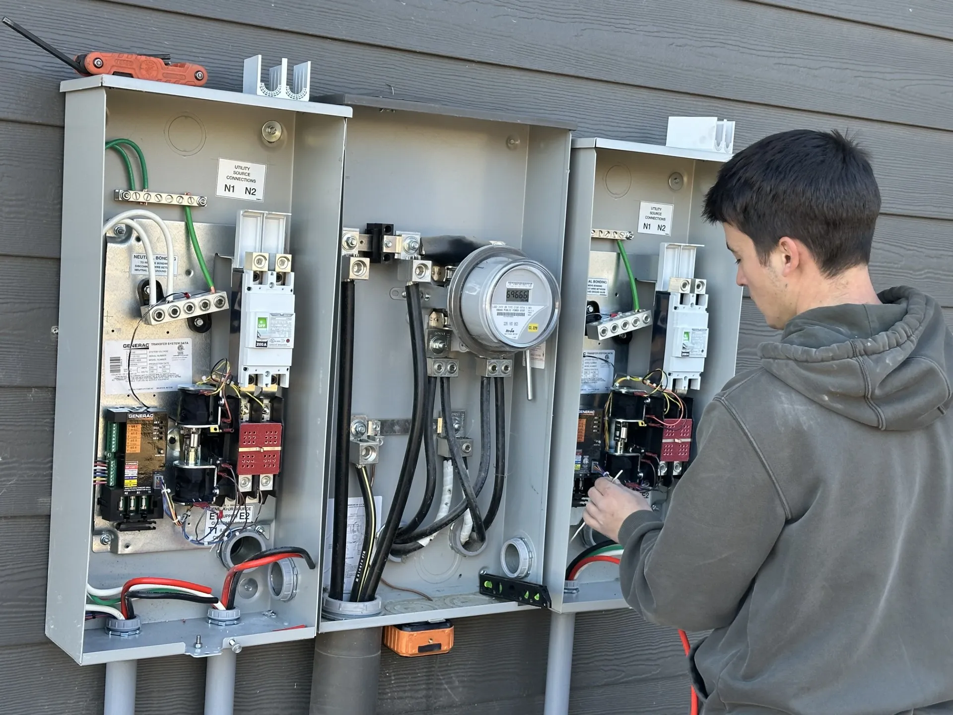New 200-amp electrical panel installation in a Council Bluffs residence
